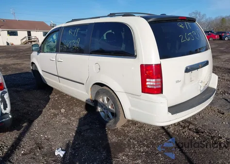 2009 Chrysler Town & Country Touring from USA, damaged, VIN 2A8HR54119R612907